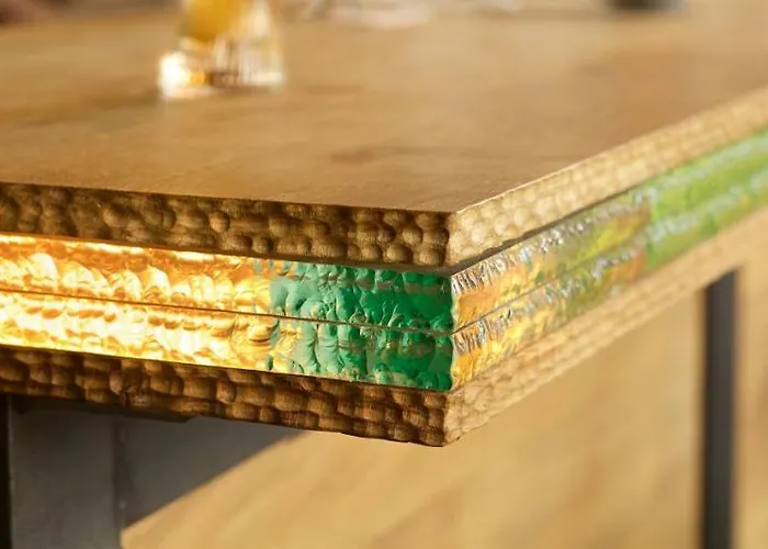 Kaserne Boutique דן בוש